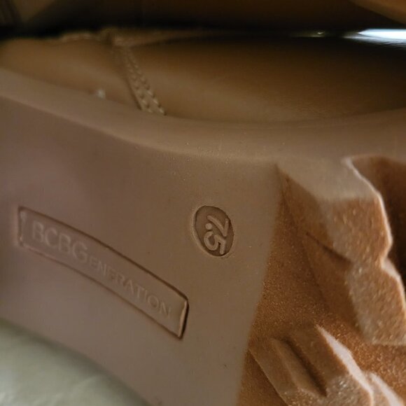 BCBGeneration Women's Brown 1-1/2" Platform Stretch Pila zip up boots Sz 7.5 NIB - Picture 7 of 8